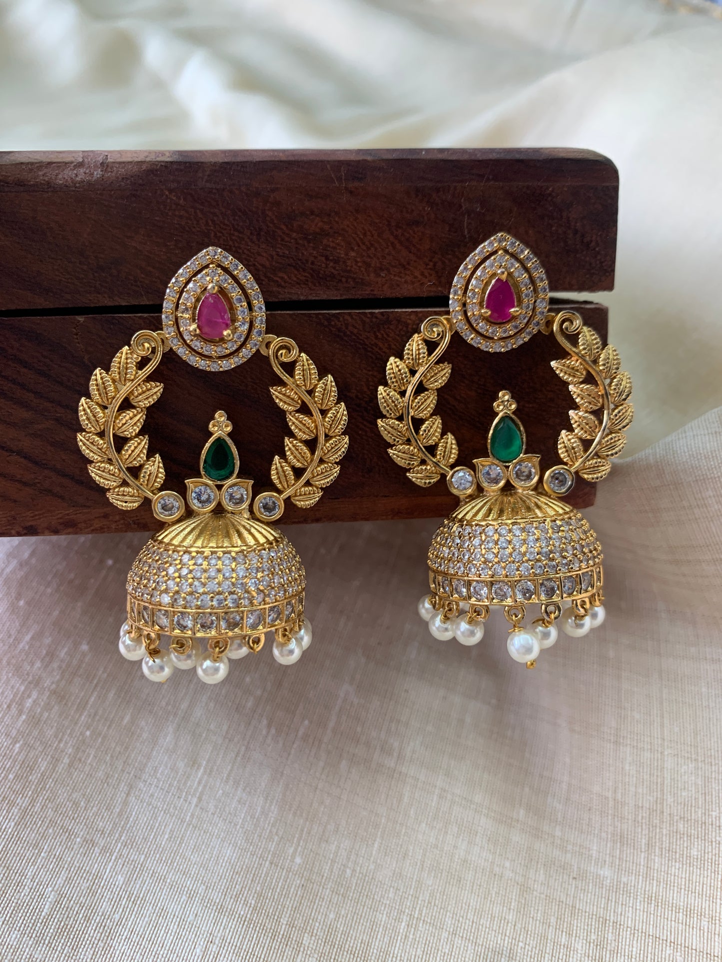 Mira Jhumkas